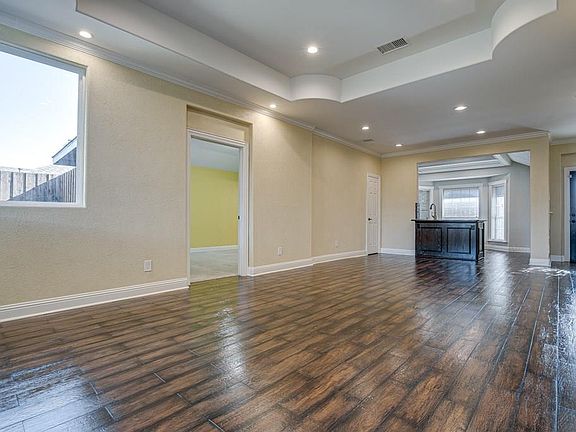 3rd image of 2609 Boardwalk Dr