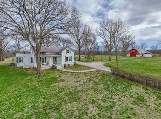 1133 Locust Ln, Columbia, TN 38401