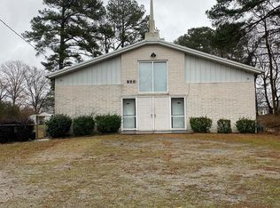 520 Oakwood Ave, Roanoke Rapids, NC 27870