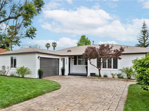 8500 Belford Ave, Los Angeles, CA 90045