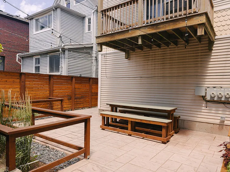 1901 W George St #1 — Photo 4