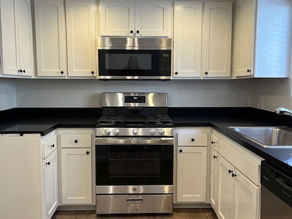 1st image of 21030 Gresham St APT B