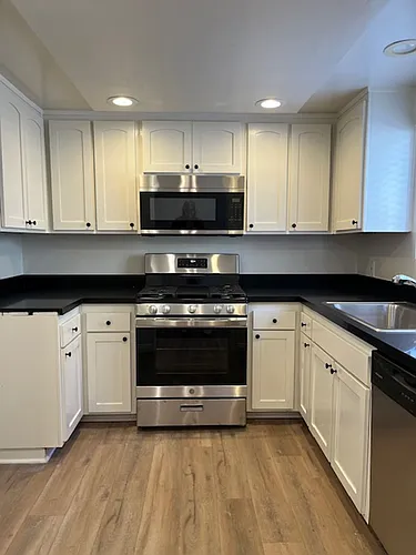 Valley Village So. Apartments Photo 1