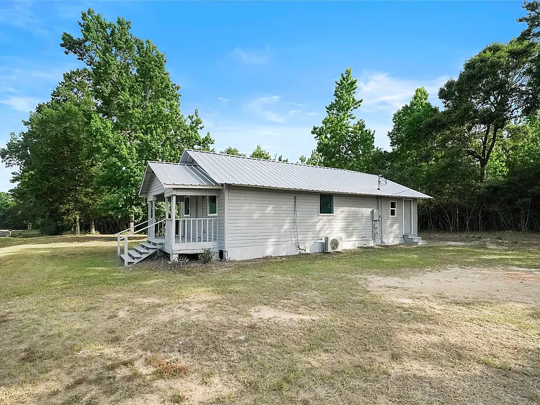 900 State Highway 150 — Photo 15