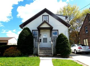 2215 Waldo Blvd, Manitowoc, WI 54220