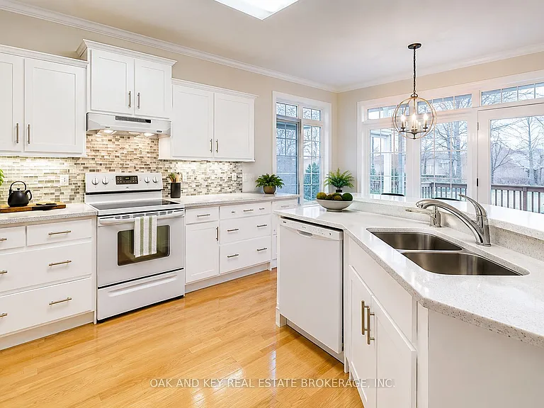 1890 Richmond St #1 — Photo 18