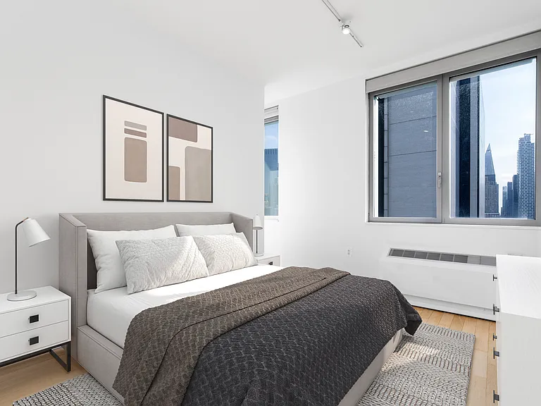 554 54th St #25A — Photo 7