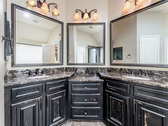 5th image of 10923 Starling Creek Dr