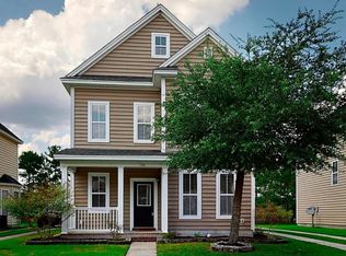 196 Avonshire Dr, Summerville, SC 29483