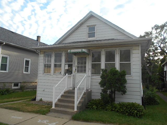 1st image of 12922 California Ave
