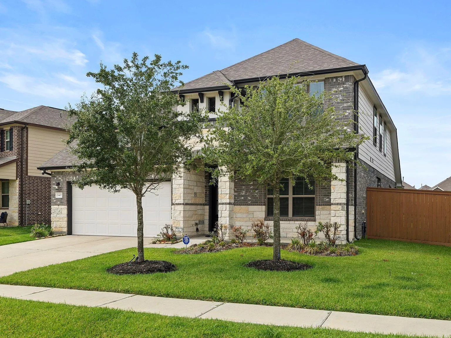 4 bed, 3.5 bath, 2890 sqft, $3,800 — Photo 3