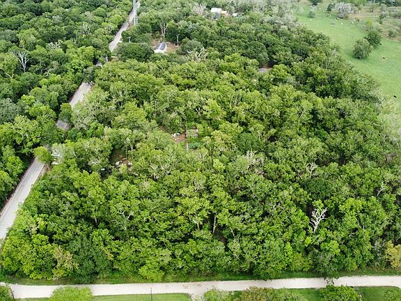 2nd image of 555 County Road 31