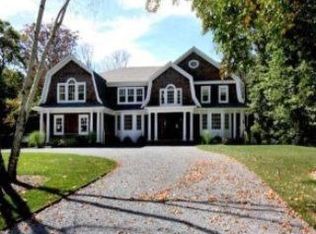 39 Fairbanks Blvd, Woodbury, NY 11797