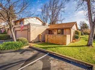1952 Bechelli Ln, Redding, CA 96002