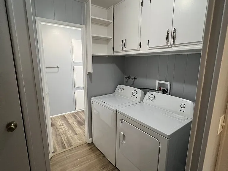 4662 Maynard Way — Photo 8