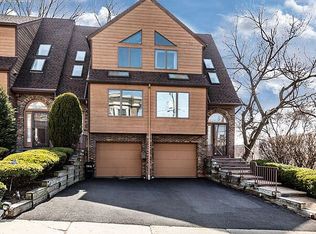 494 West St, Fort Lee, NJ 07024
