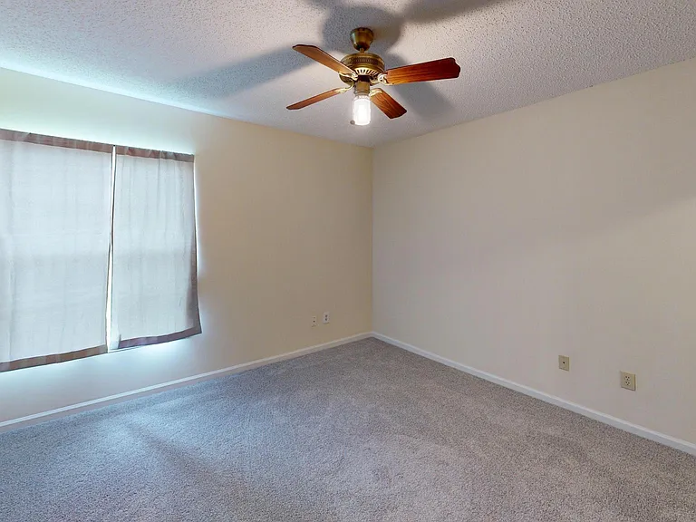 2484 Glade Springs Dr — Photo 5