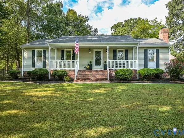 5705 Quinton Estates Dr, Quinton, VA 23141
