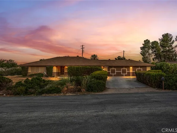 19213 Tecumseh Rd, Apple Valley, CA 92307