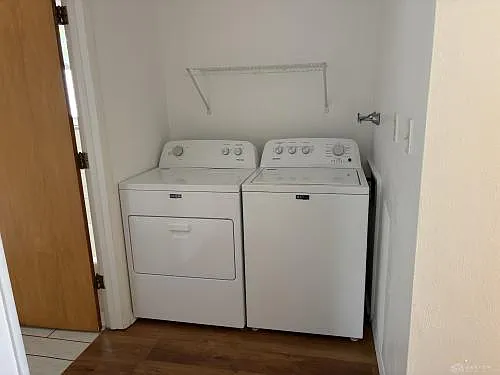 3040 Viewcrest Pl — Photo 13