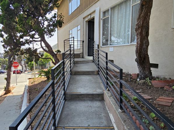 301 Marine St APT A