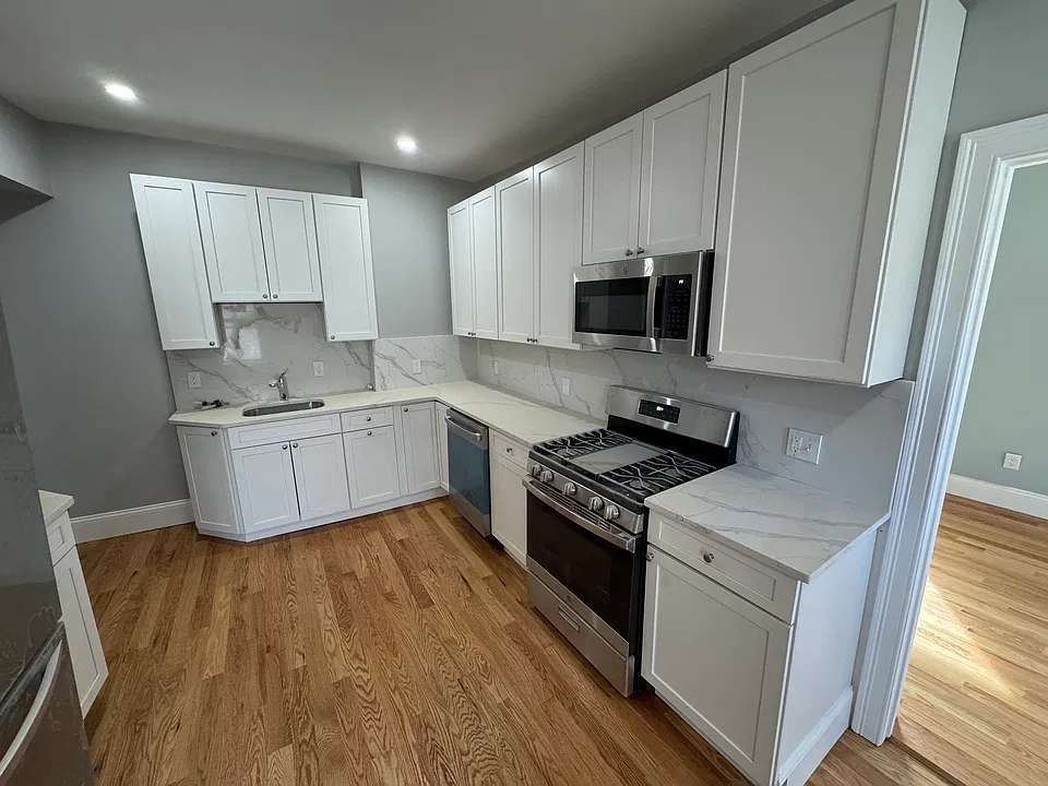 13 Spring St #1
