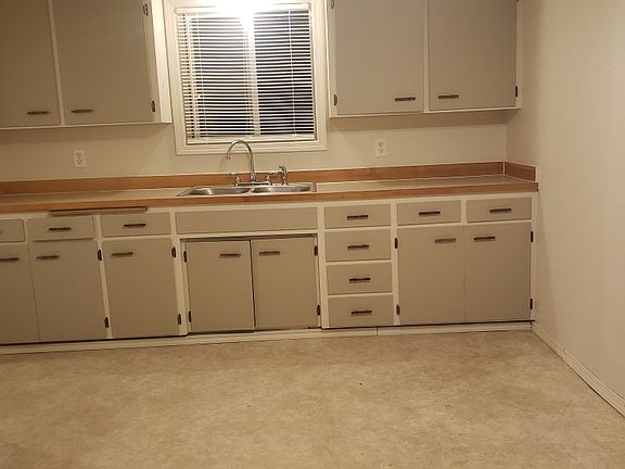 4th image of 3014 S 56th St