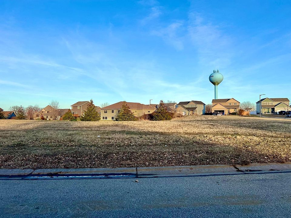2nd image of 4976 Chalet Ct