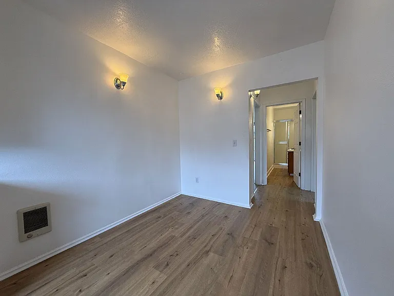 777 W 10th Ave #A — Photo 16