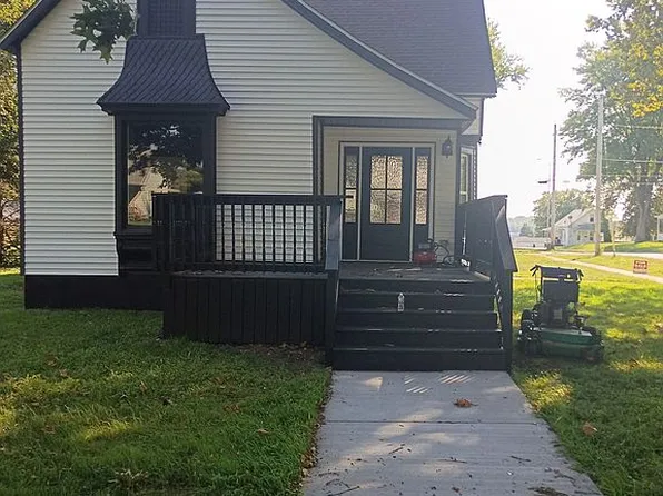 403 Wyatt Ave, Lincoln, IL 62656