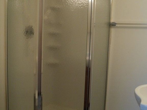4th image of 125 Nichols St