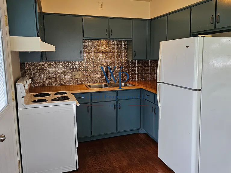 419 N Liberty St #1 — Photo 6