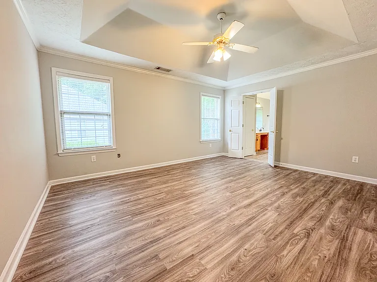422 Antler Ln — Photo 3