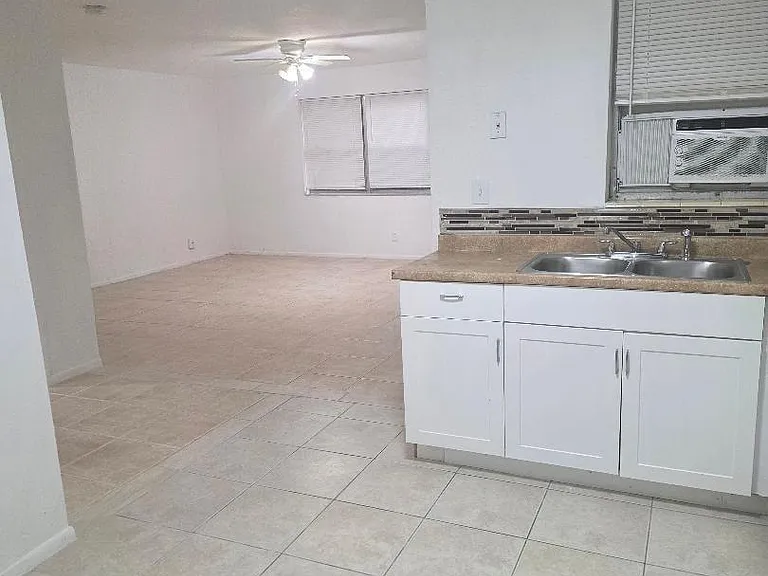 3800 SW 2nd Ct #1-6 — Photo 11