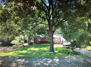 3302 Linfield Rd, Dallas, TX 75216