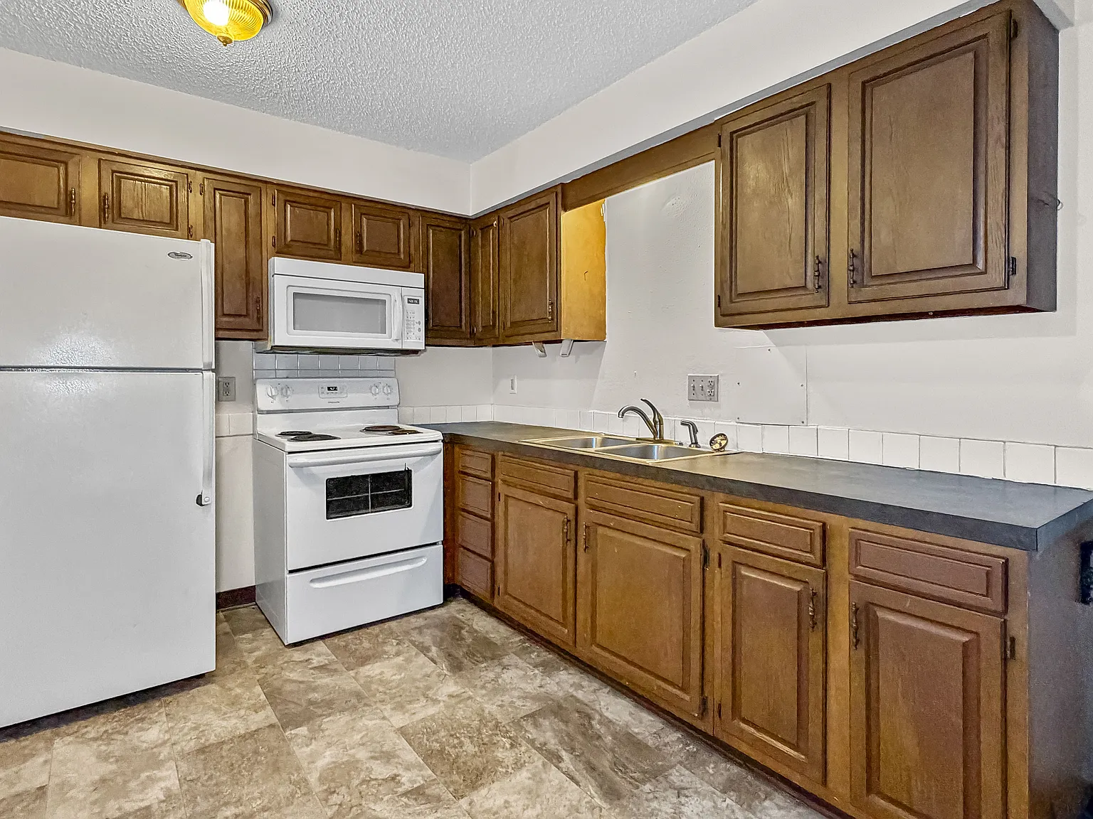 2 bed, 600 sqft, $695 — Photo 4