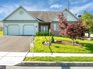 314 Valley Ct, Sinking Spring, PA 19608