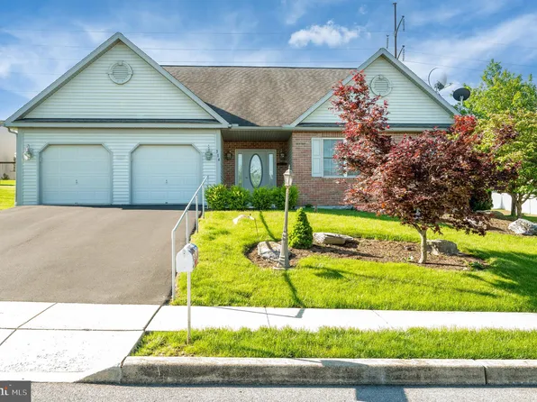314 Valley Ct, Sinking Spring, PA 19608