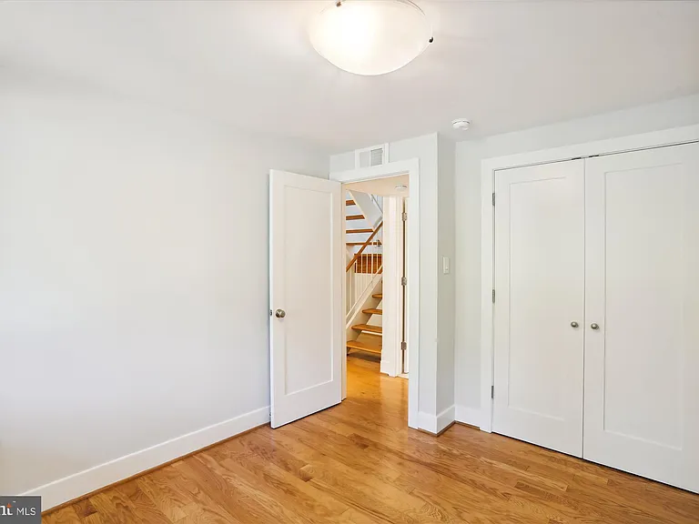 8206 Stone Trail Dr — Photo 46