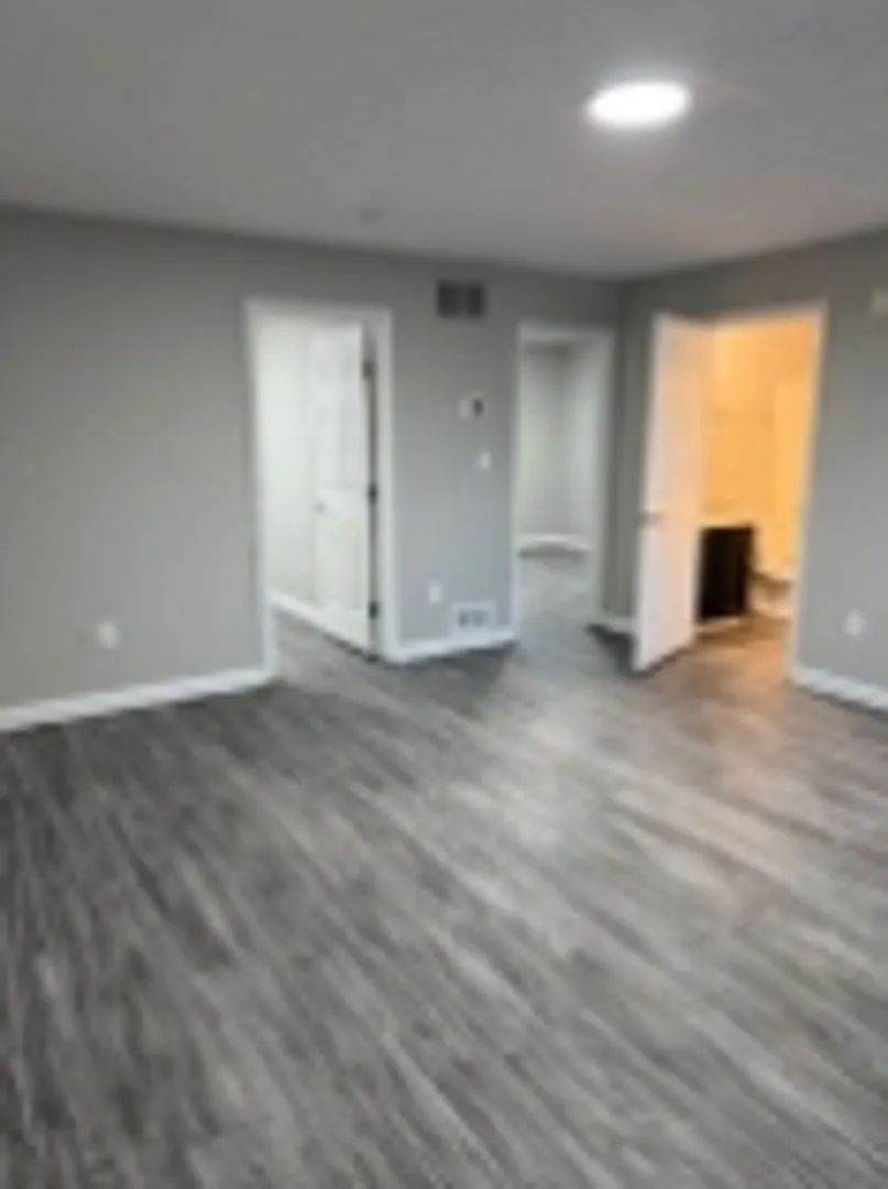 Building Photo - 218 Patsy Dr