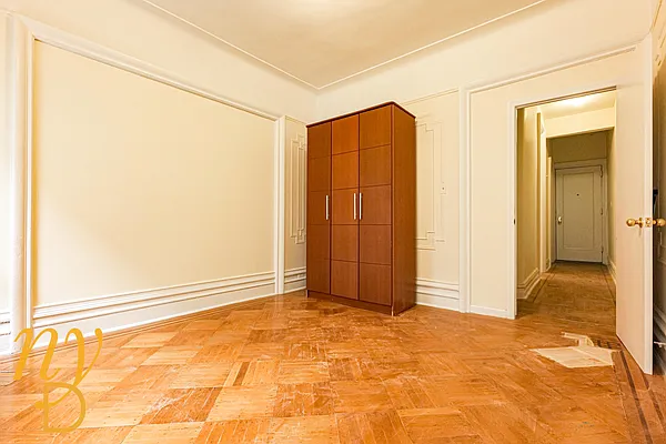 Rented by New York Dwellings LLC | media 28