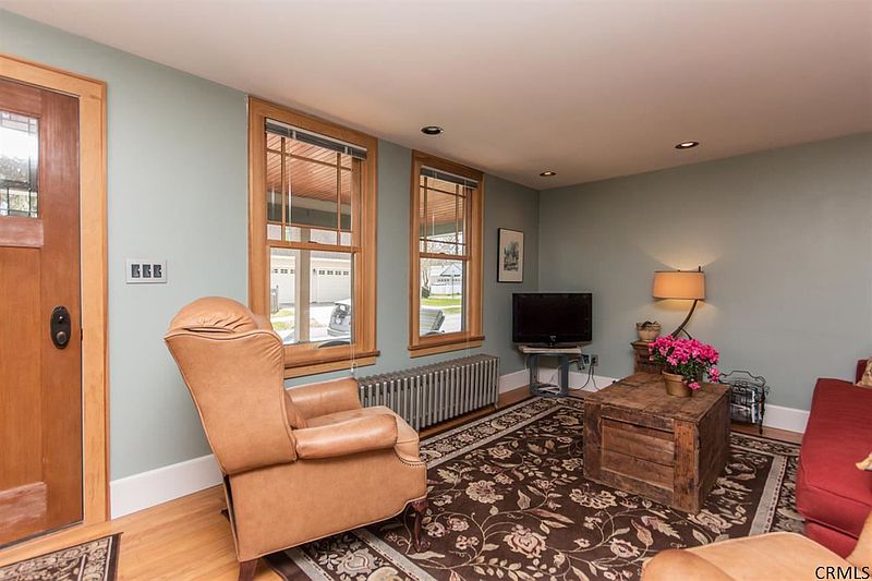 5th image of 115 N STREET Road