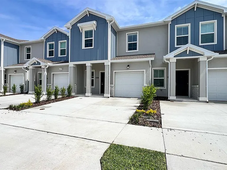 2607 Skyline Loop — Photo 1