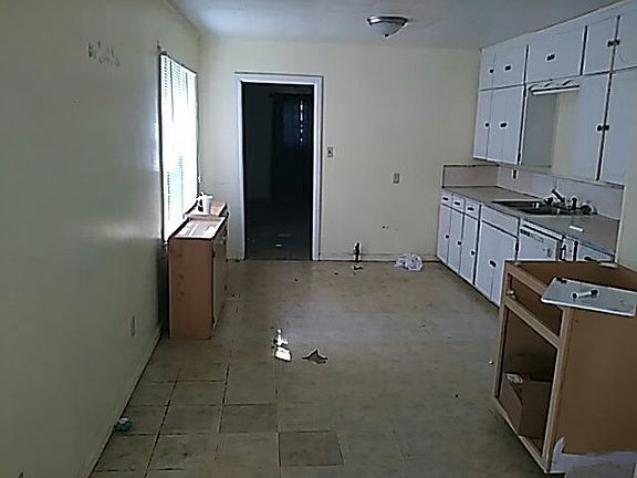 4th image of 528 Mississippi Ave
