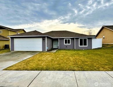 1321 W Century Street, Moses Lake, WA, 98837