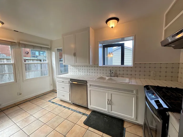 934 Fountain Ave — Photo 8