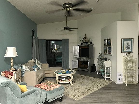2nd image of 403 Westborough Ln