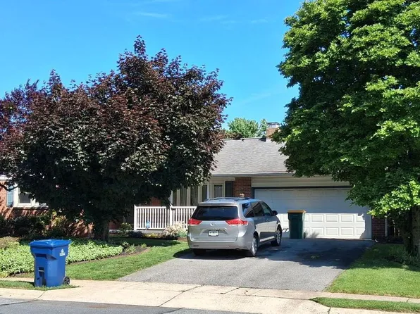 1505 Cromwell Dr, Wyomissing, PA 19610