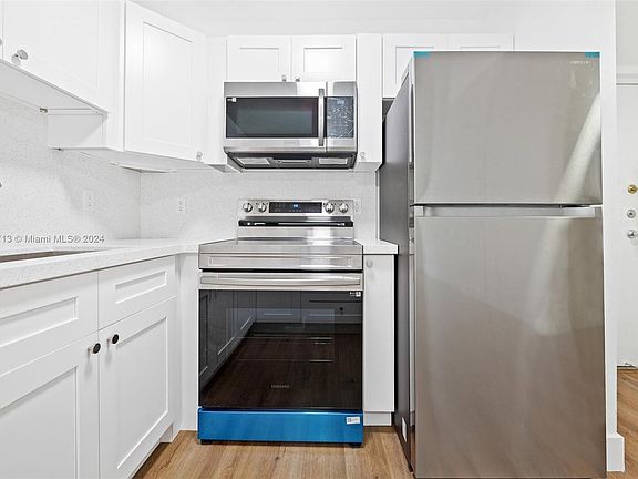 4th image of 605 NW 72nd Ave APT 203