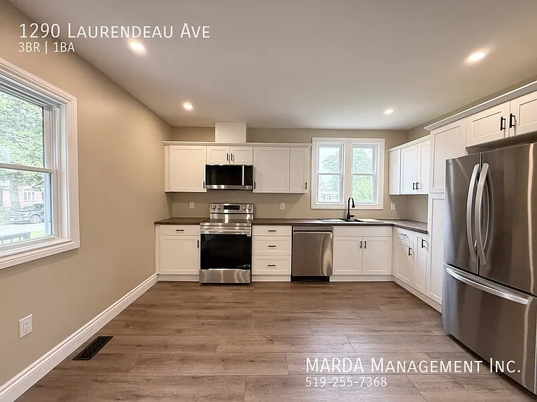 1290 Laurendeau Ave — Photo 7
